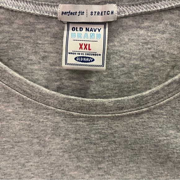 Old Navy long sleeve women’s XXL. In great condition! Like new. - Picture 4 of 5